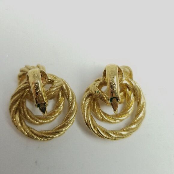 Vintage Avon Gold Tone Rope Twist Knot Design Clip On Earrings, Classic Retro - Picture 3 of 7